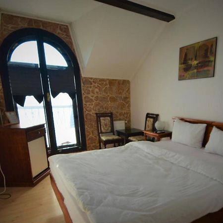 Gala - Guesthouse Oradea Ngoại thất bức ảnh