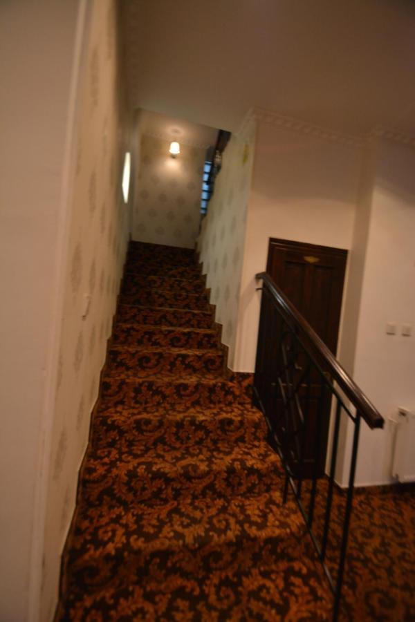 Gala - Guesthouse Oradea Ngoại thất bức ảnh