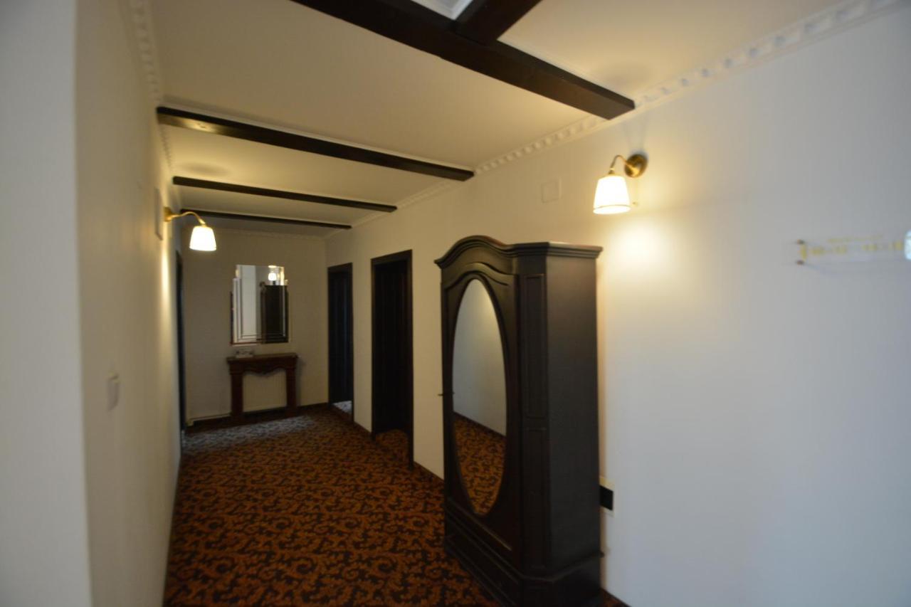 Gala - Guesthouse Oradea Ngoại thất bức ảnh