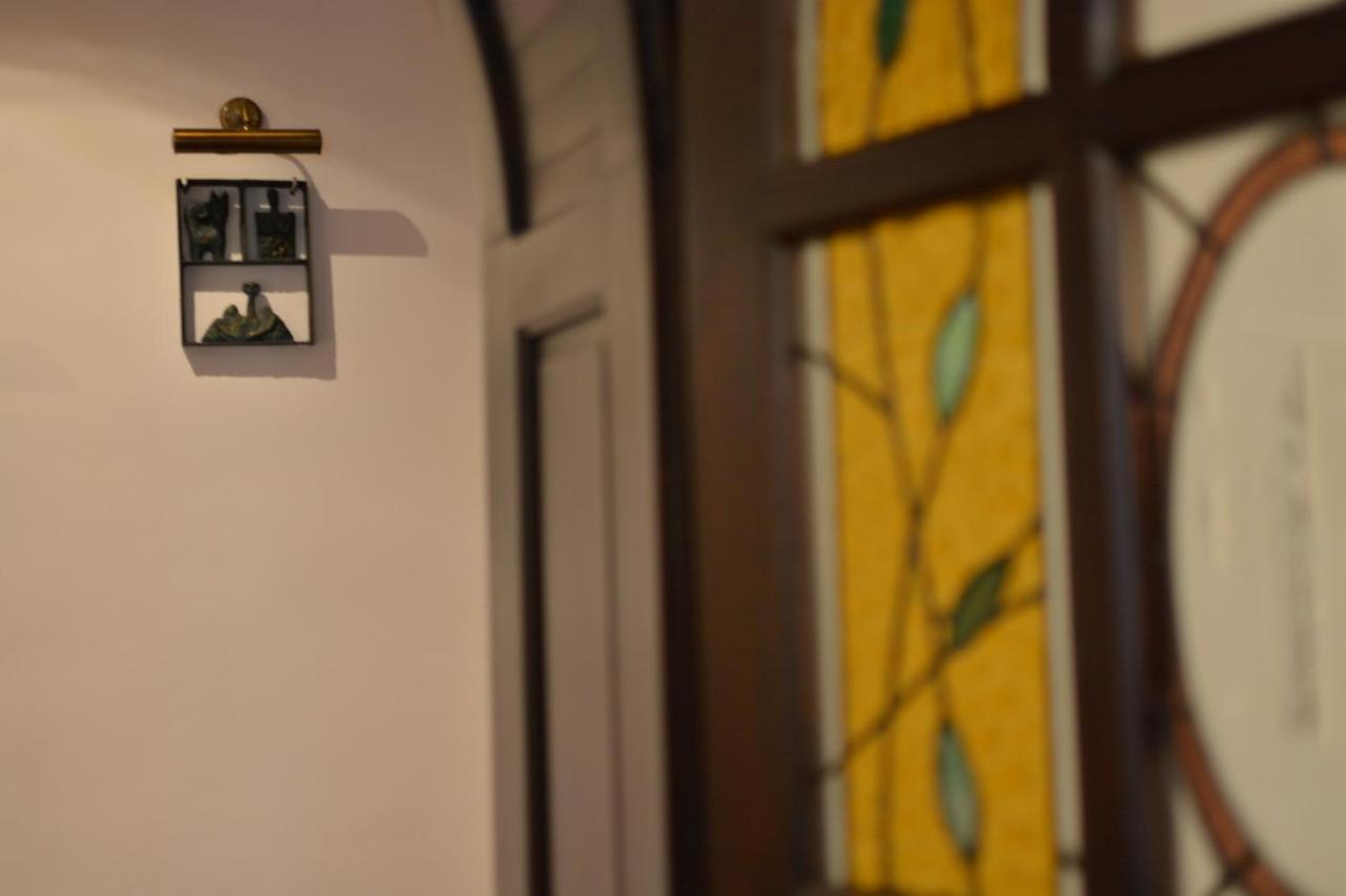 Gala - Guesthouse Oradea Ngoại thất bức ảnh