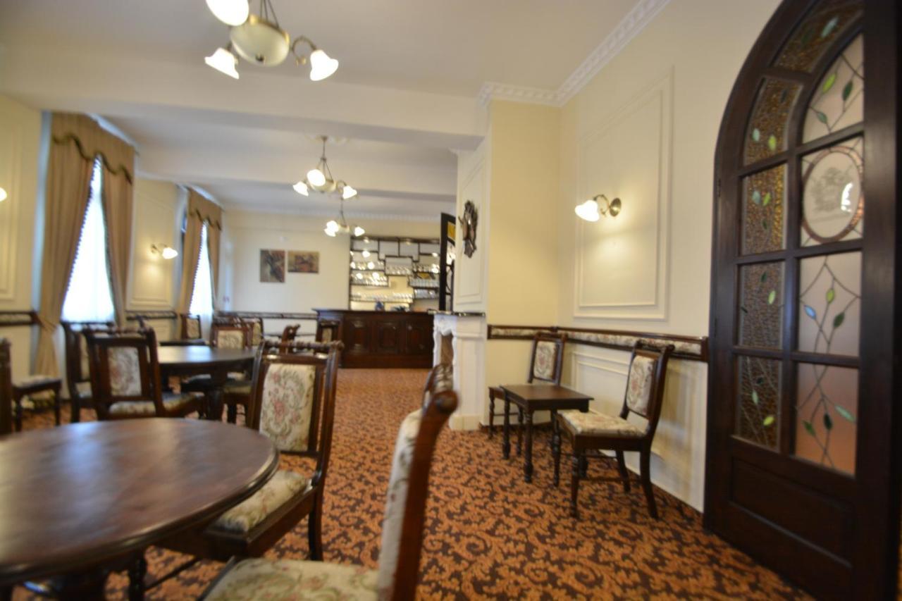 Gala - Guesthouse Oradea Ngoại thất bức ảnh