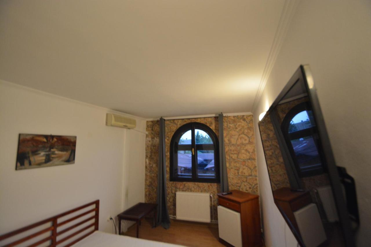 Gala - Guesthouse Oradea Ngoại thất bức ảnh