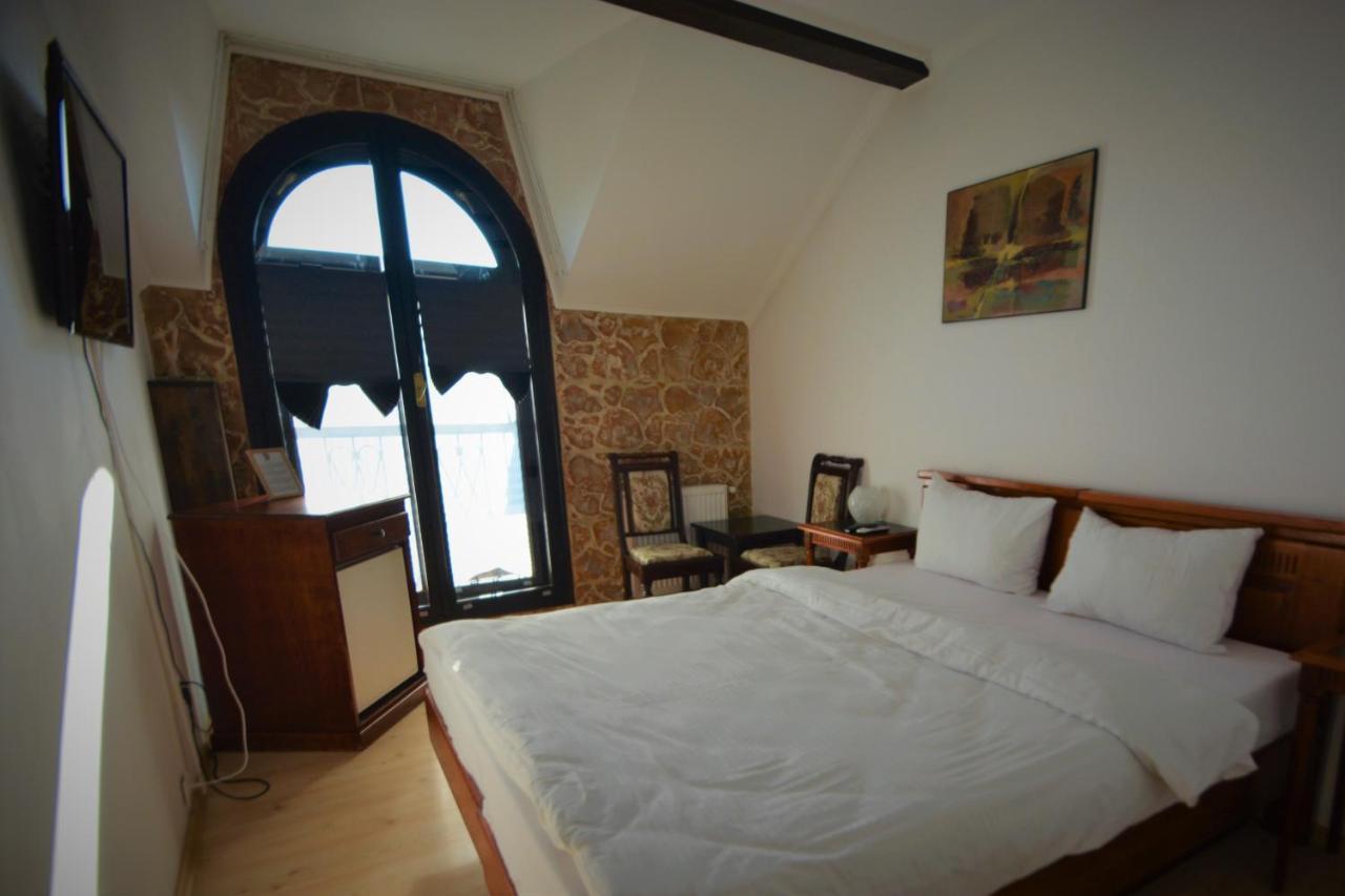 Gala - Guesthouse Oradea Ngoại thất bức ảnh